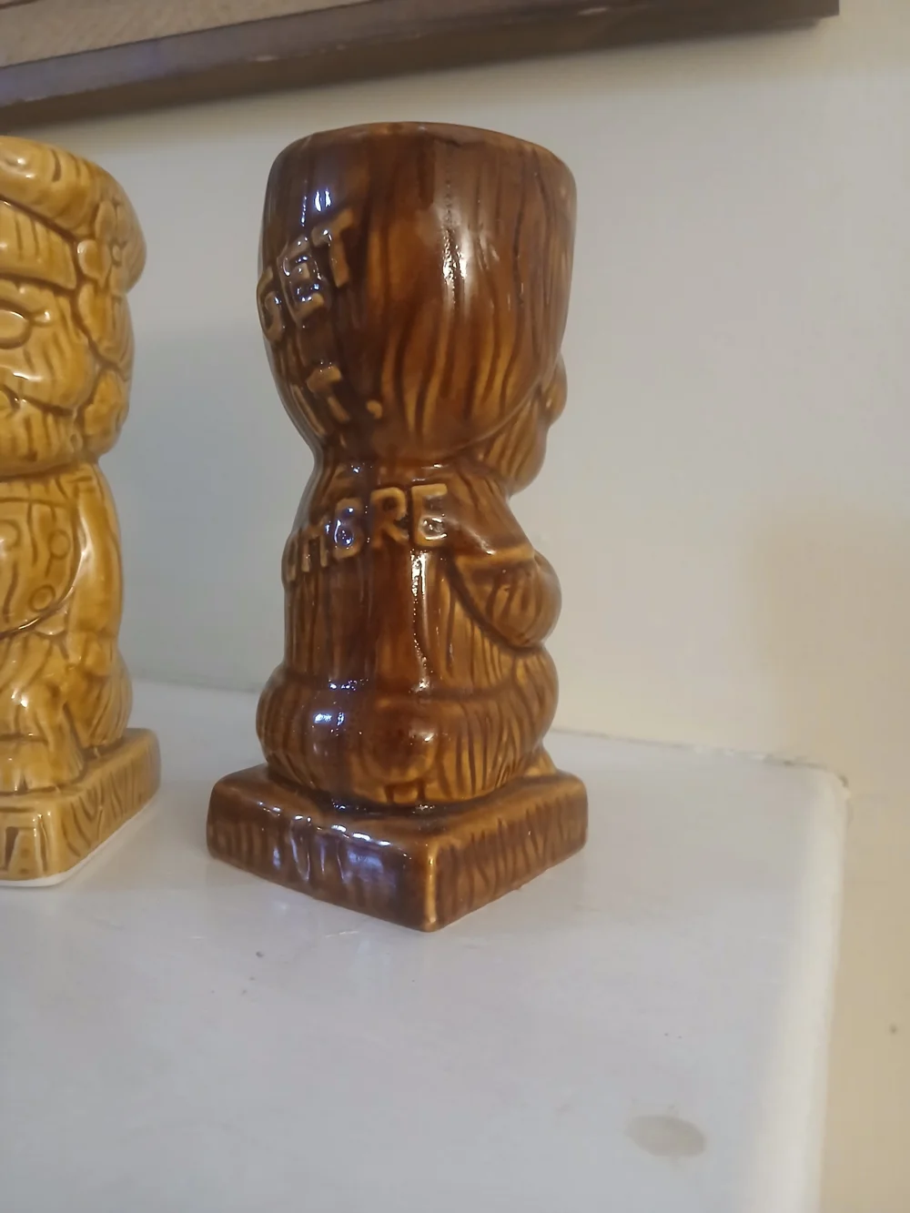 Suavecito Ceramic Tiki Mugs – Yellow and Brown Set